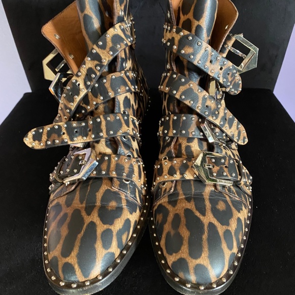 GIVENCHY STUDDED LEOPARD PRINT ANKLE BOOTS - Picture 2 of 9